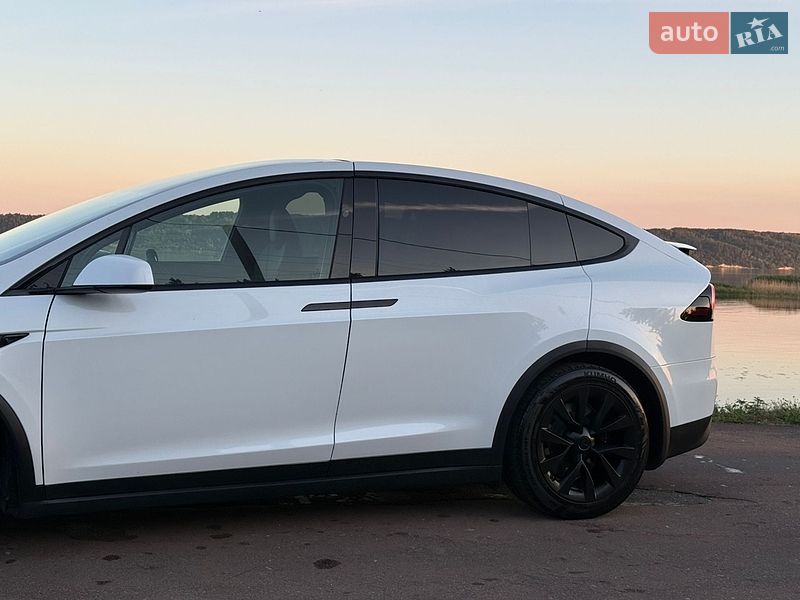 Внедорожник / Кроссовер Tesla Model X 2022 в Киеве