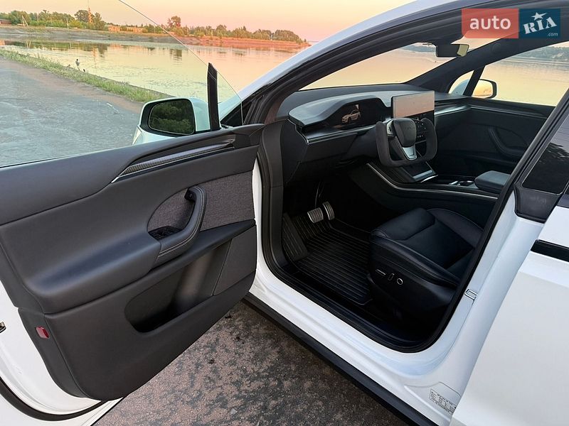 Внедорожник / Кроссовер Tesla Model X 2022 в Киеве