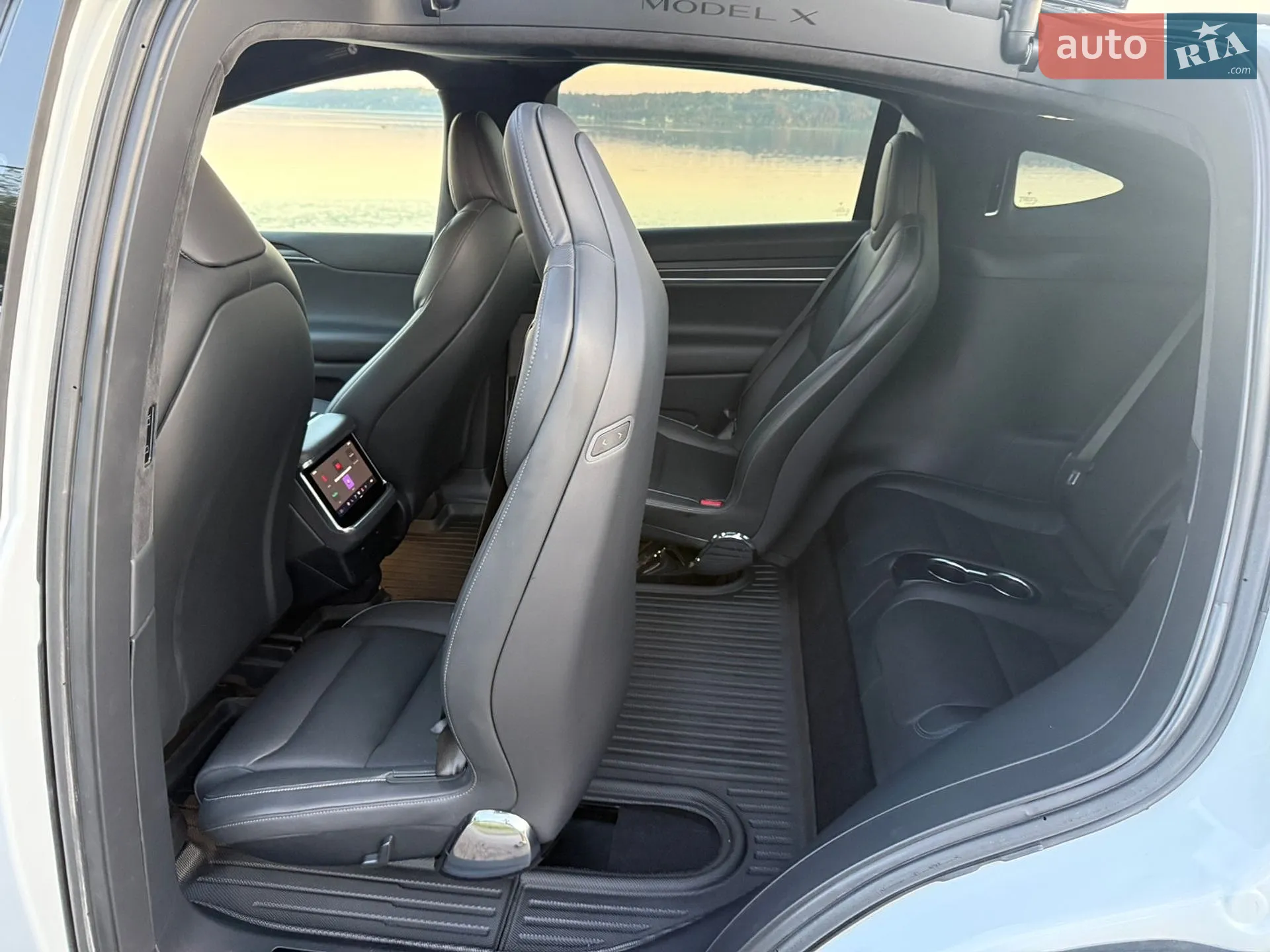 2022 Tesla Model X - мініатюра 40