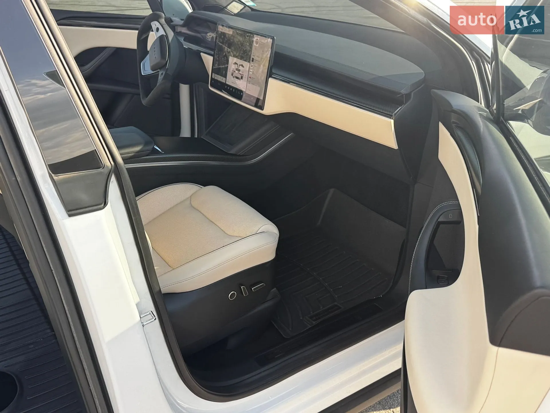 2022 Tesla Model X - мініатюра 13