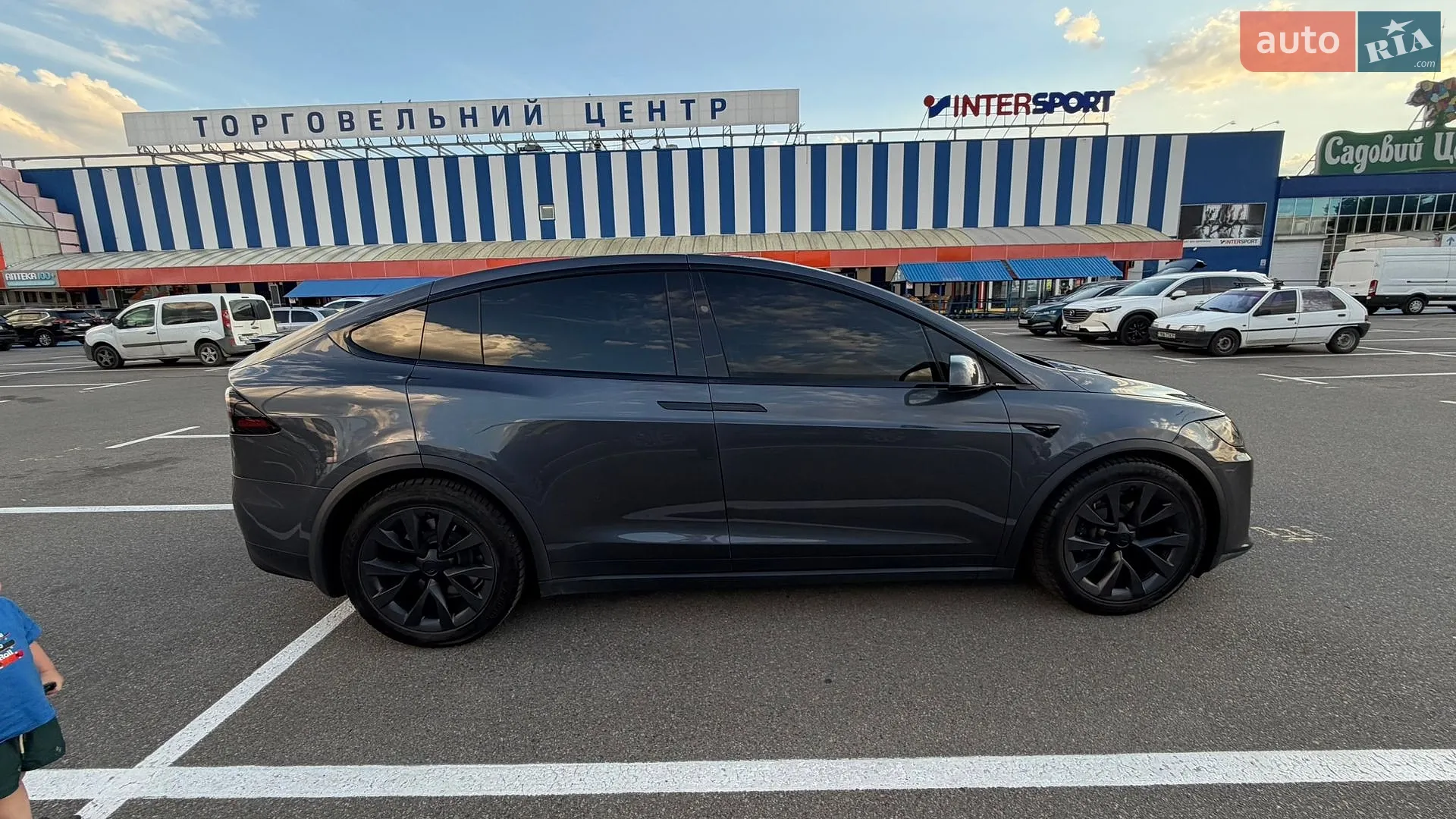 2022 Tesla Model X - мініатюра 3