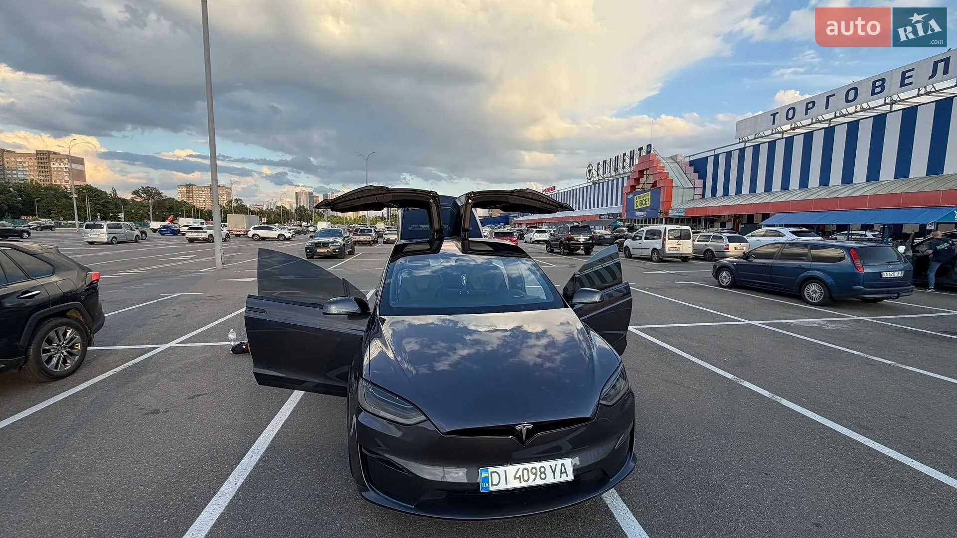 2022 Tesla Model X - мініатюра 8