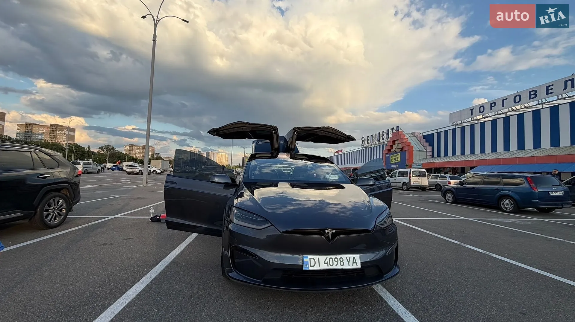 2022 Tesla Model X - мініатюра 9
