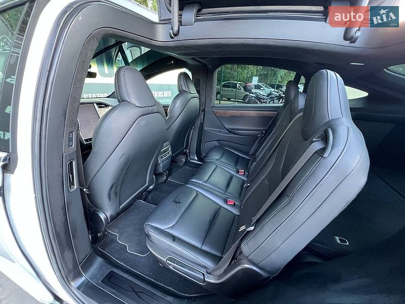 Внедорожник / Кроссовер Tesla Model X 2020 в Хмельницком