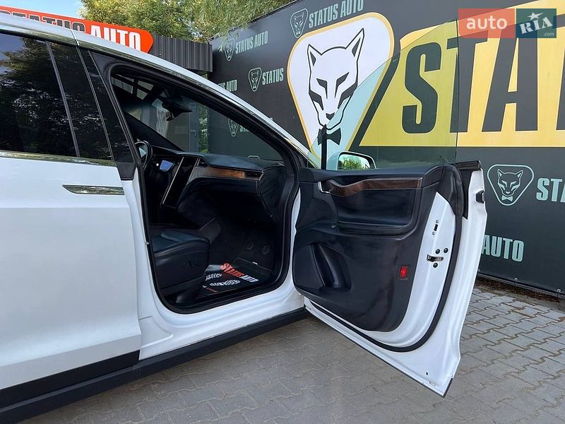 Внедорожник / Кроссовер Tesla Model X 2020 в Хмельницком