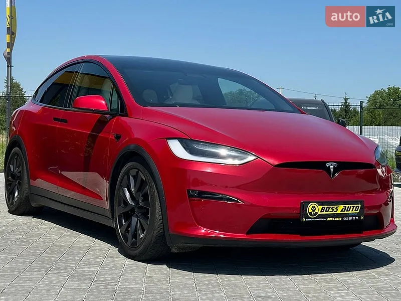 Tesla Model X 2022