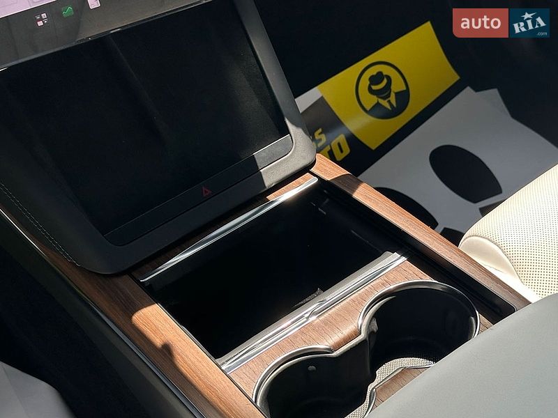 Внедорожник / Кроссовер Tesla Model X 2022 в Ивано-Франковске