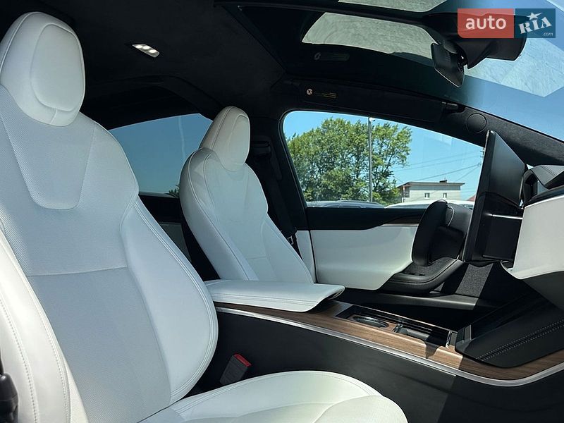 Внедорожник / Кроссовер Tesla Model X 2022 в Ивано-Франковске
