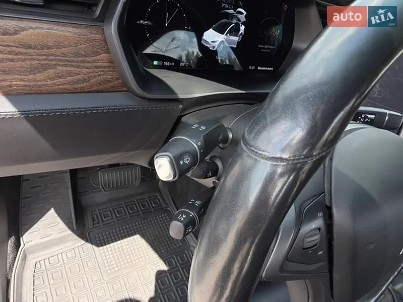 Tesla Model X 2018 VIN 5YJXCBE23JF102486 фото оголошення 17 з 55