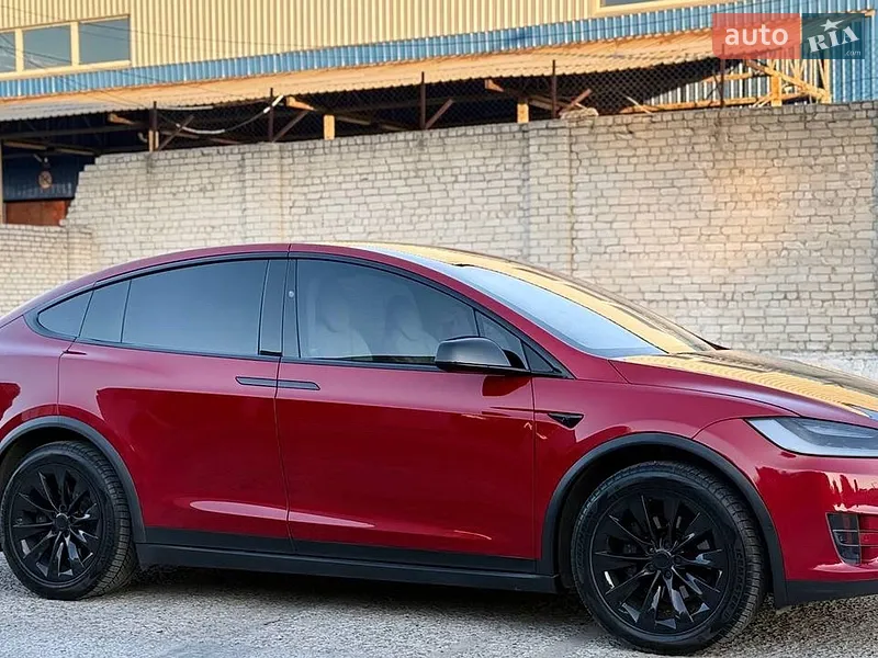 Tesla Model X 2017 VIN 5YJXCDE25HF075510 фото оголошення 12 з 59