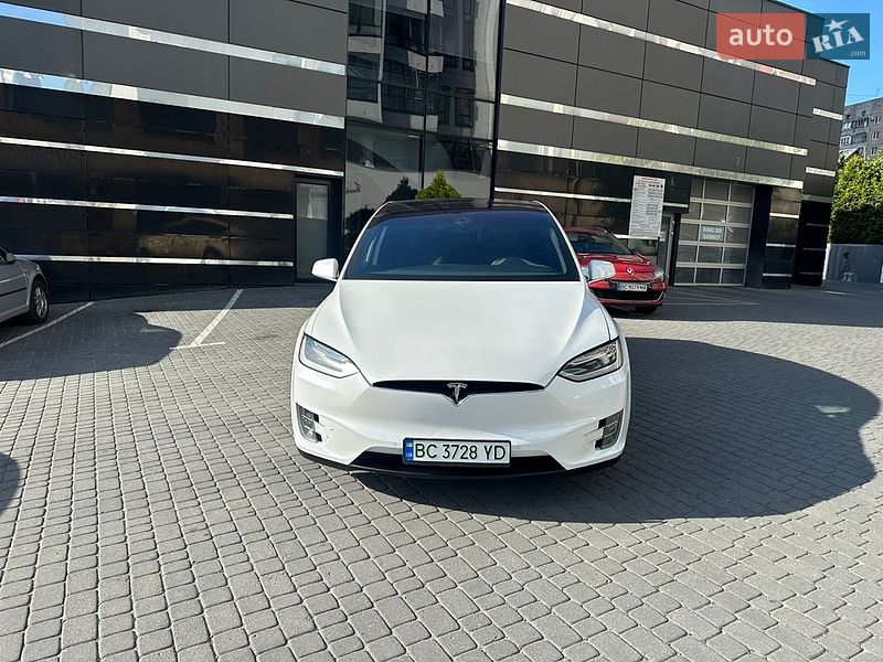 Внедорожник / Кроссовер Tesla Model X 2016 в Львове