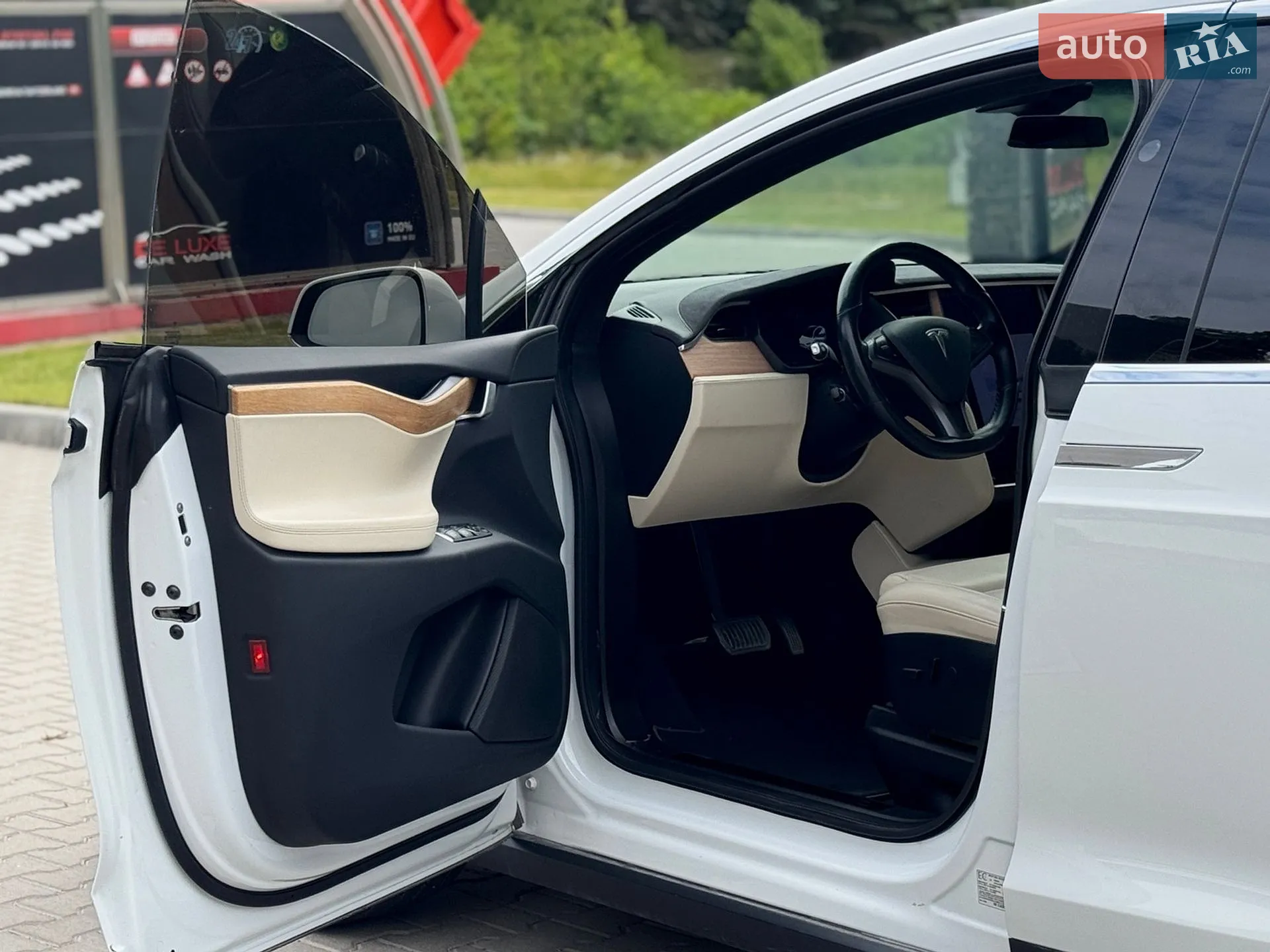 2020 Tesla Model X - мініатюра 8