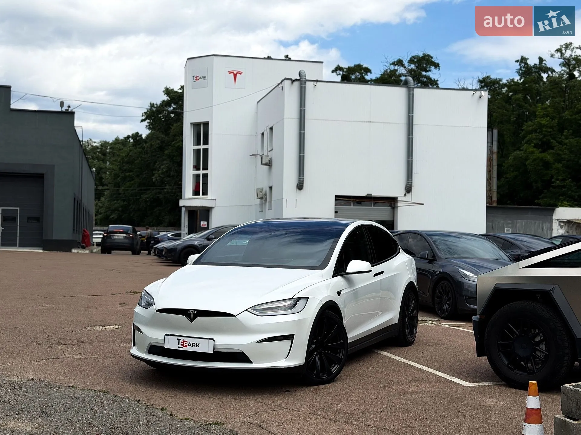 2023 Tesla Model X - мініатюра 2