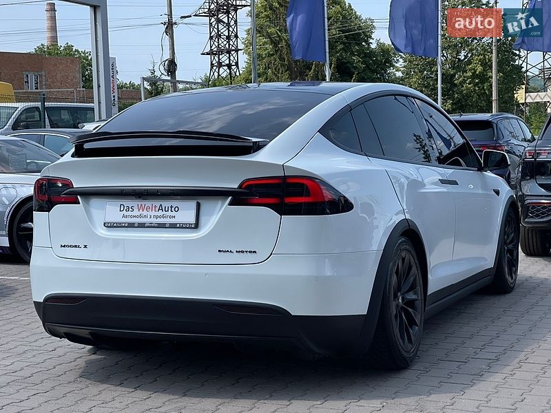 Внедорожник / Кроссовер Tesla Model X 2018 в Черновцах