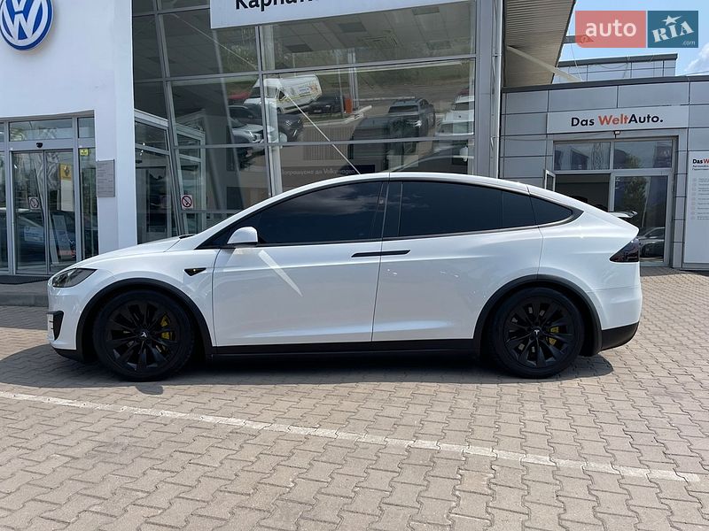 Внедорожник / Кроссовер Tesla Model X 2018 в Черновцах