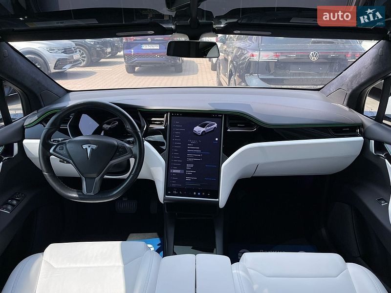 Внедорожник / Кроссовер Tesla Model X 2018 в Черновцах
