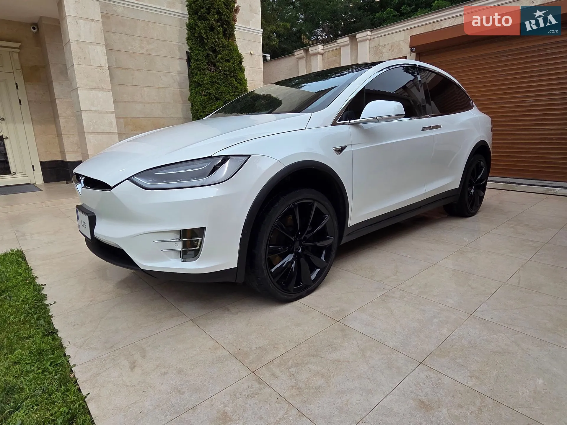 2017 Tesla Model X - мініатюра 14