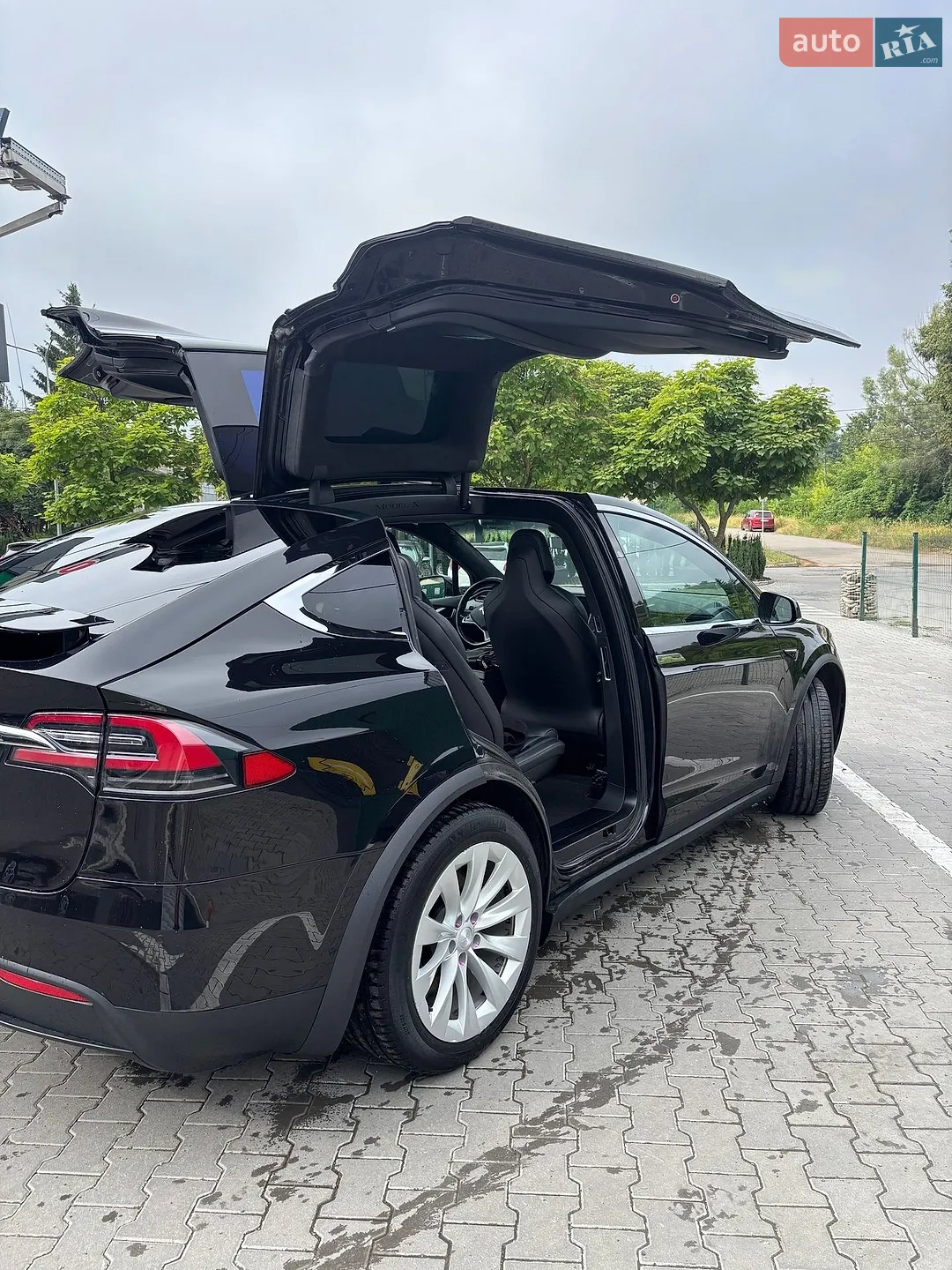 2017 Tesla Model X - мініатюра 19