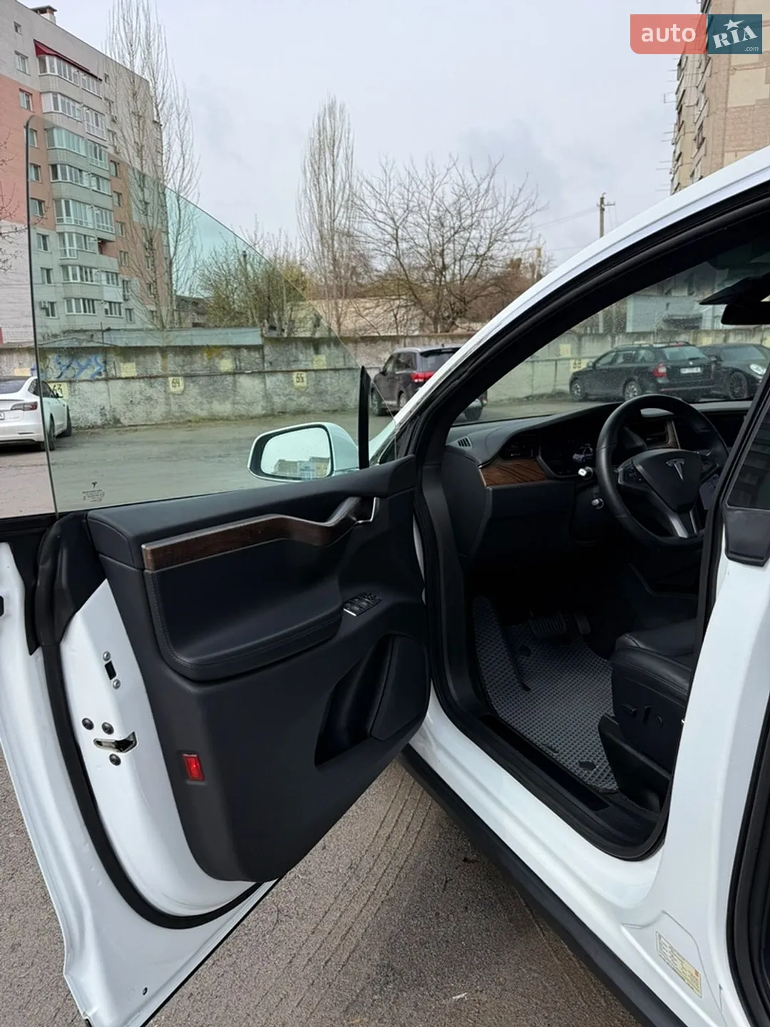 2020 Tesla Model X - мініатюра 17