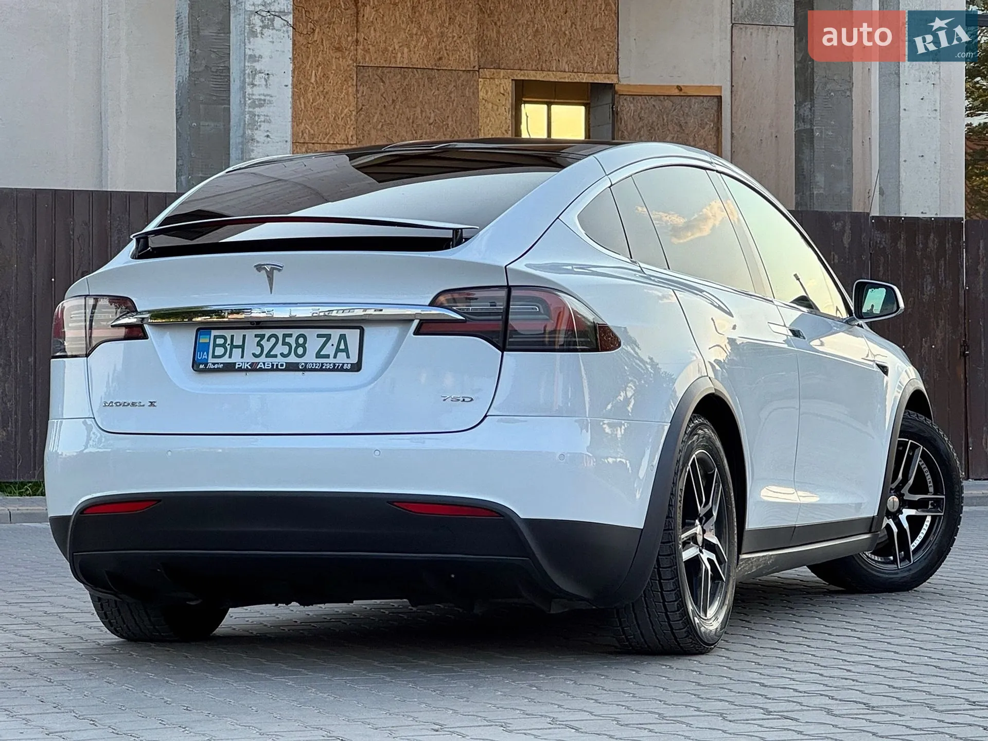 2018 Tesla Model X - мініатюра 5