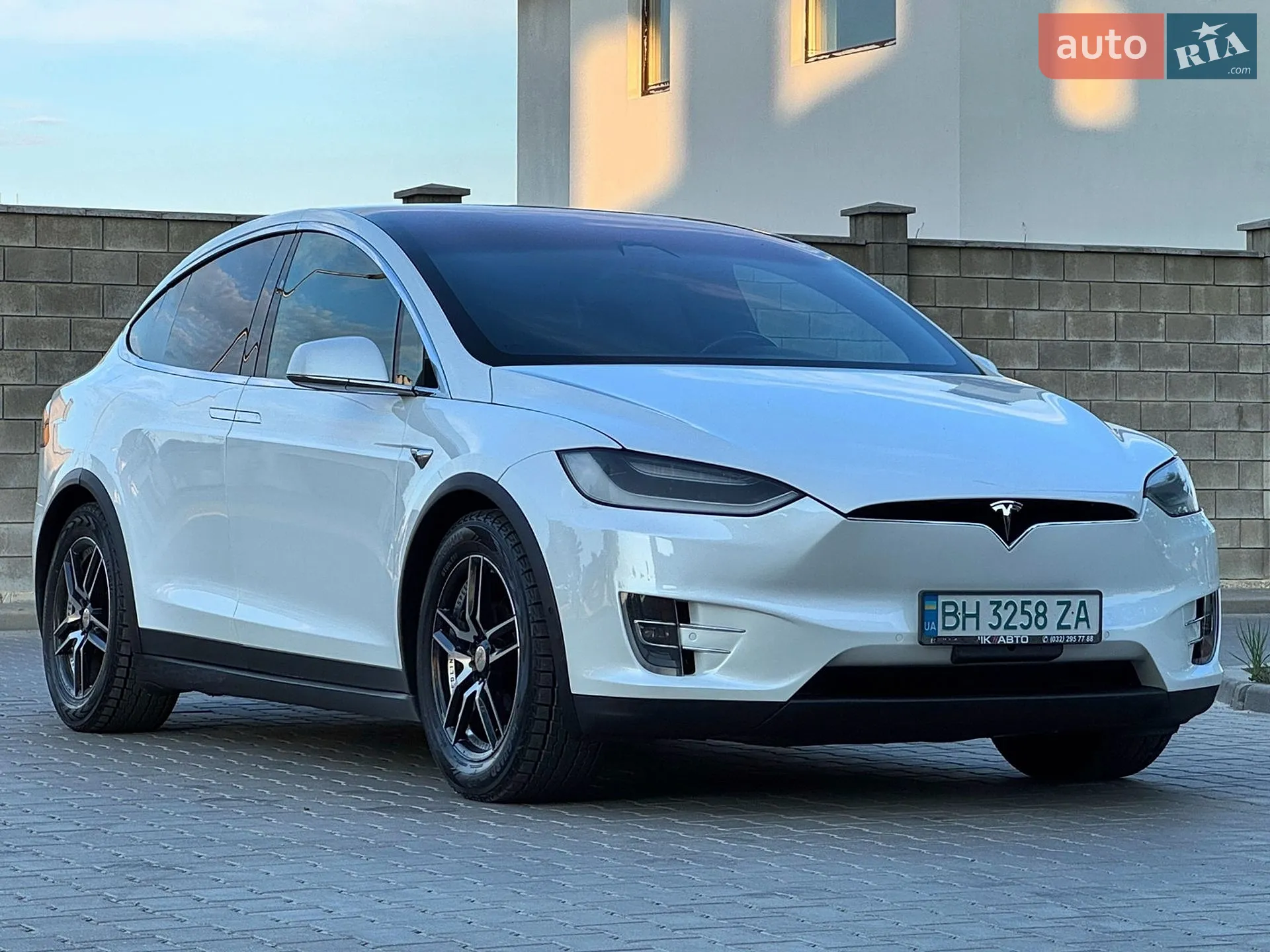2018 Tesla Model X - мініатюра 10