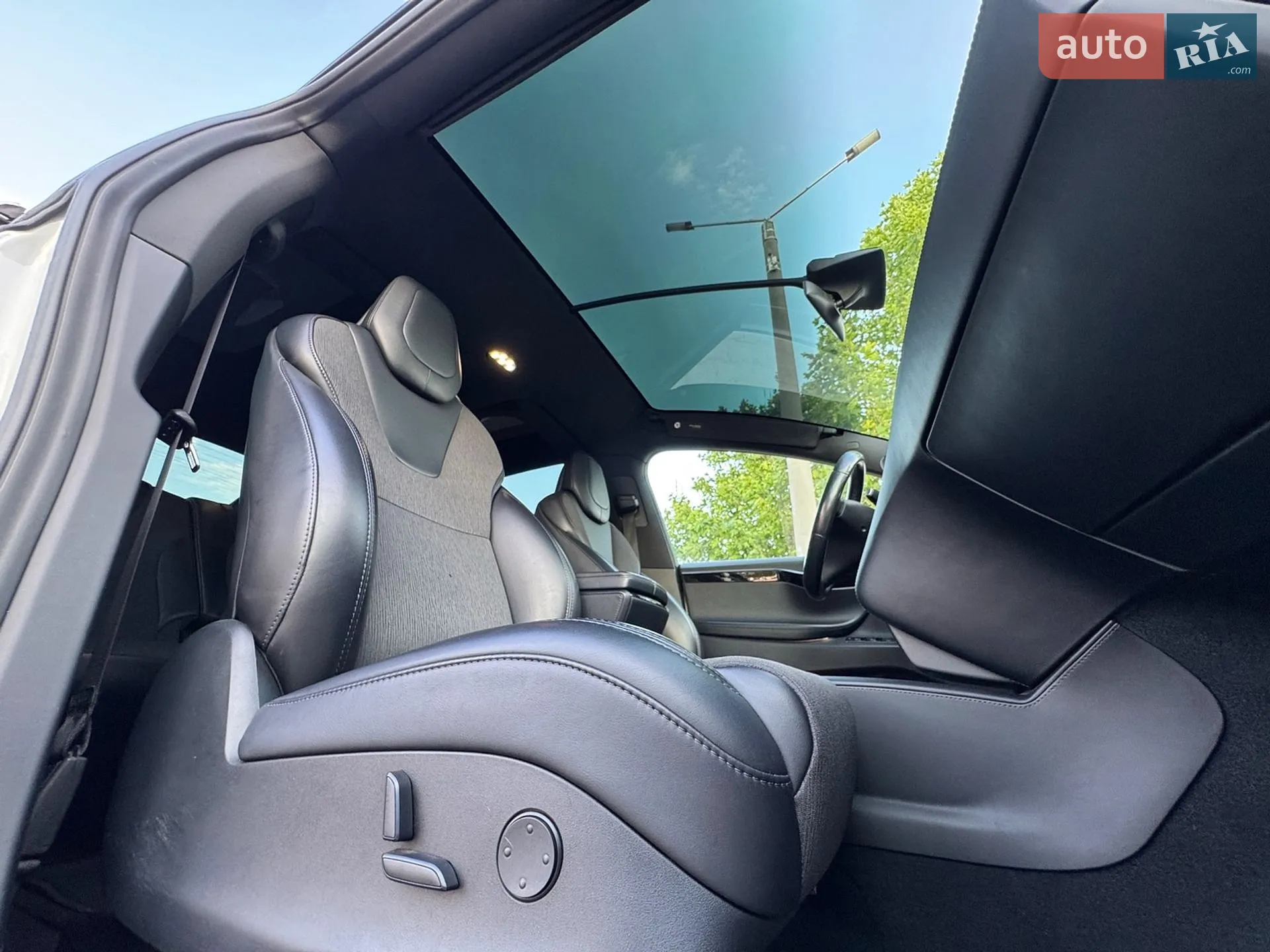 2018 Tesla Model X - мініатюра 32