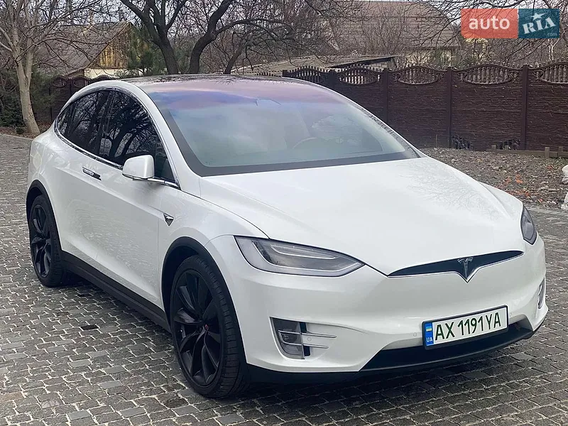 Tesla Model X 2017