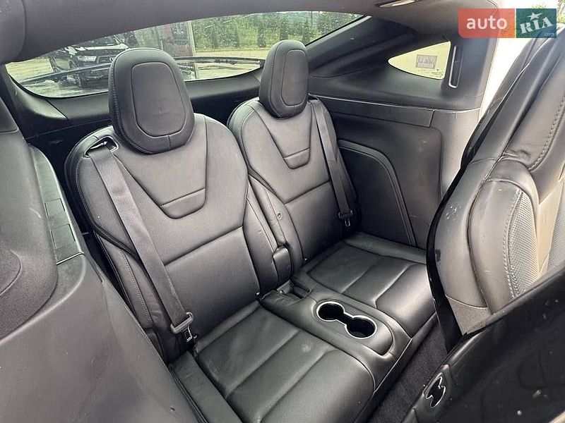 Внедорожник / Кроссовер Tesla Model X 2016 в Иршаве