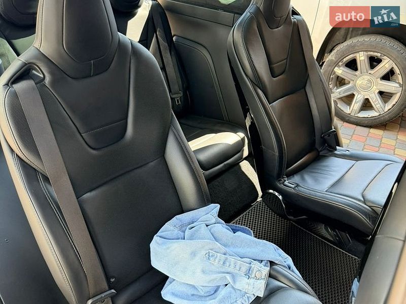 Внедорожник / Кроссовер Tesla Model X 2016 в Львове