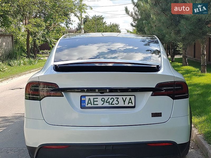 Позашляховик / Кросовер Tesla Model X 2023 в Дніпрі
