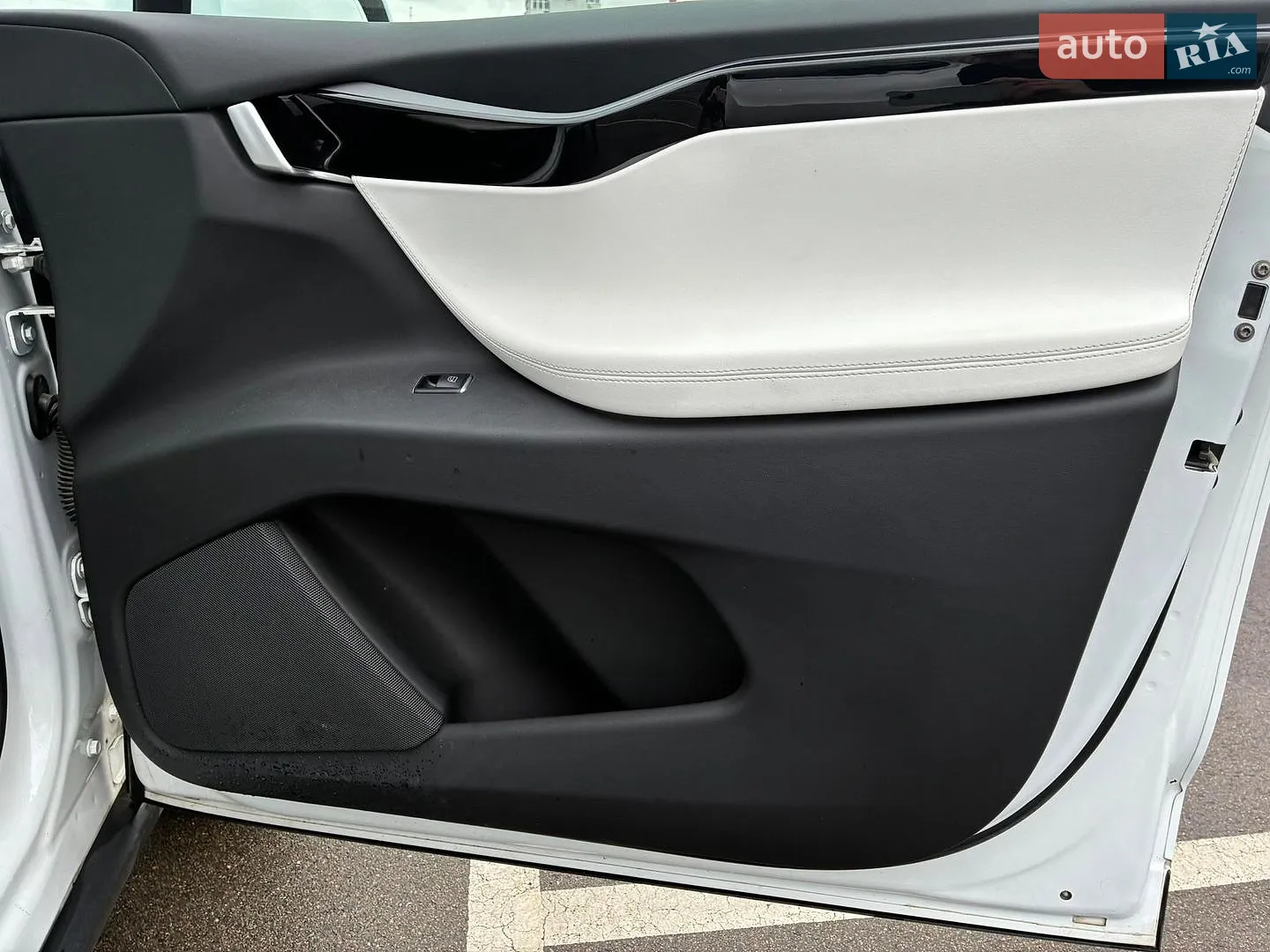 2020 Tesla Model X - мініатюра 25