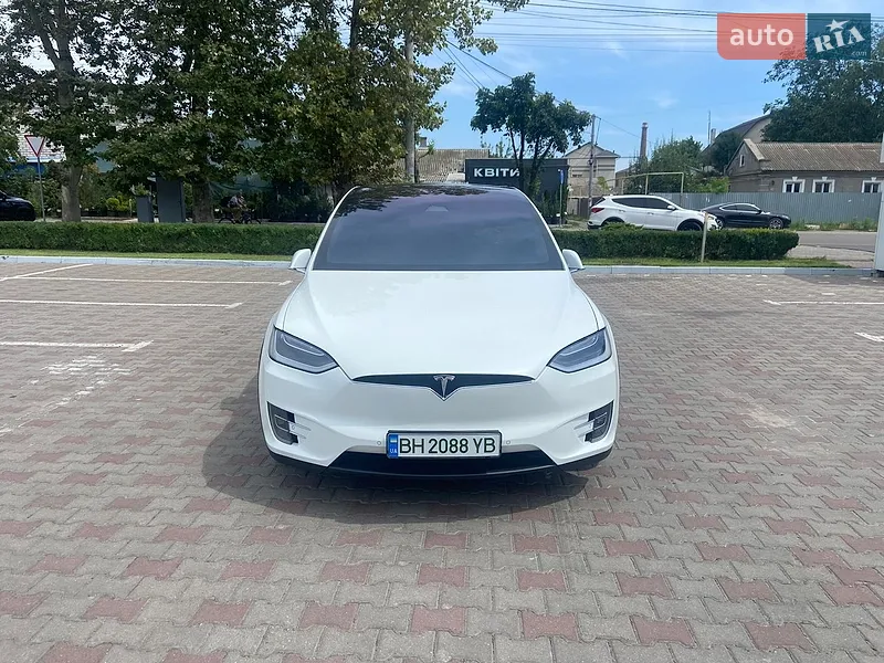 Tesla Model X
