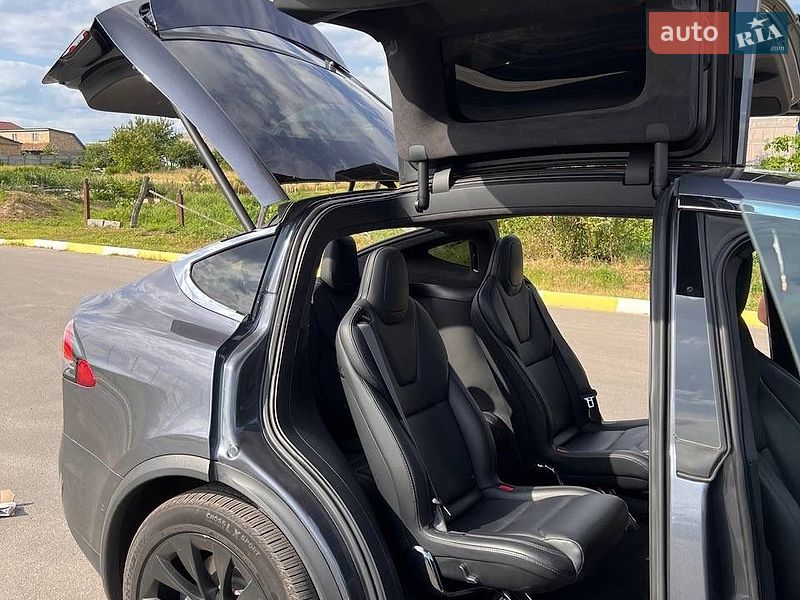 Позашляховик / Кросовер Tesla Model X 2020 в Києві