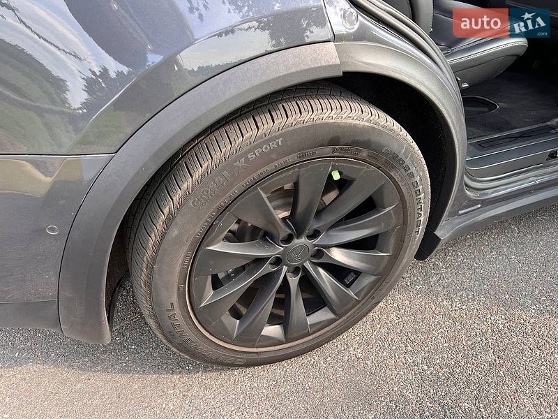 Позашляховик / Кросовер Tesla Model X 2020 в Києві