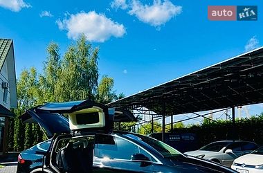 Внедорожник / Кроссовер Tesla Model X 2017 в Луцке