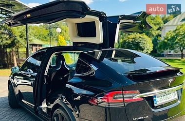 Внедорожник / Кроссовер Tesla Model X 2017 в Луцке