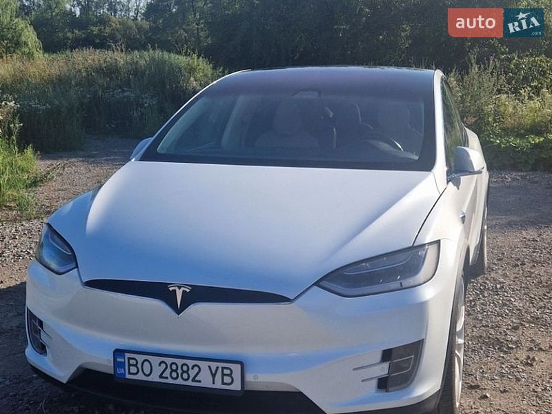 Позашляховик / Кросовер Tesla Model X 2017 в Козові фото Позашляховик / Кросовер Tesla Model X 2017 в Козові