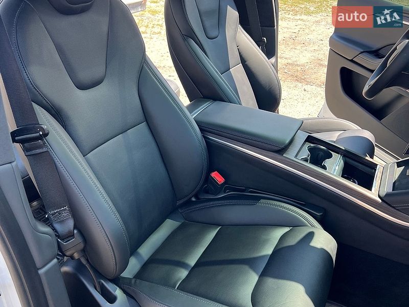 Внедорожник / Кроссовер Tesla Model X 2023 в Полтаве фото 25 Внедорожник / Кроссовер Tesla Model X 2023 в Полтаве