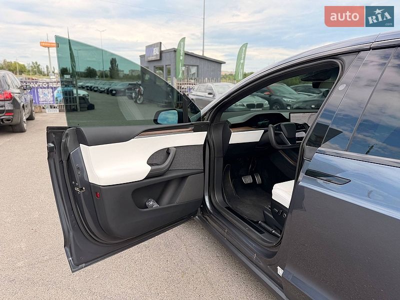 Внедорожник / Кроссовер Tesla Model X 2022 в Кривом Роге