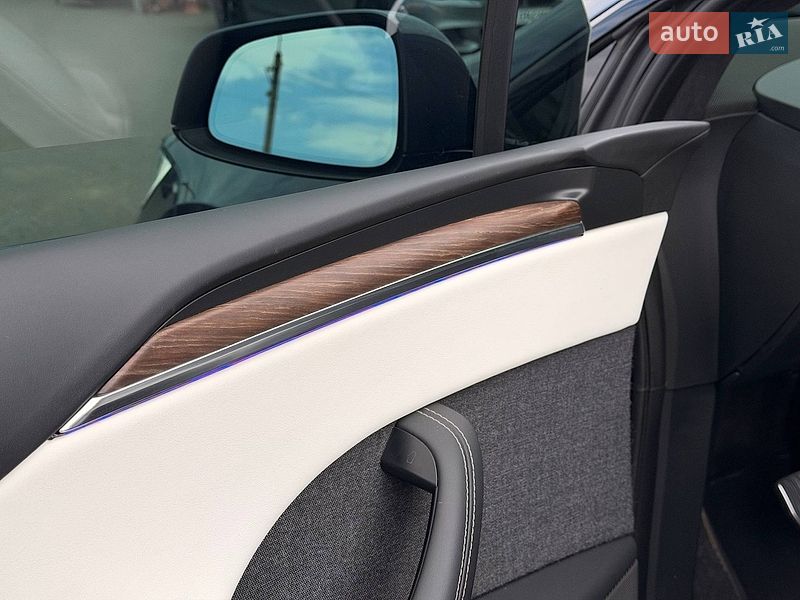 Внедорожник / Кроссовер Tesla Model X 2022 в Кривом Роге