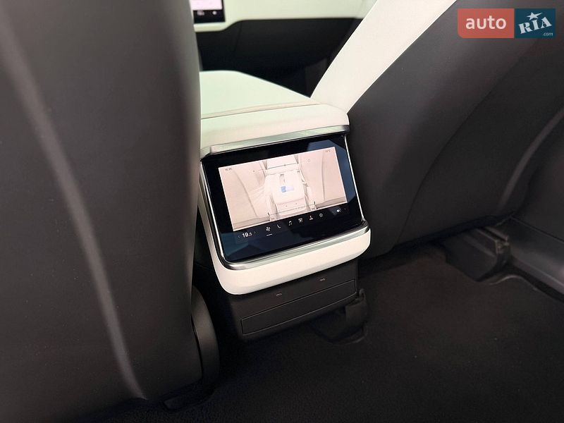 Внедорожник / Кроссовер Tesla Model X 2022 в Кривом Роге