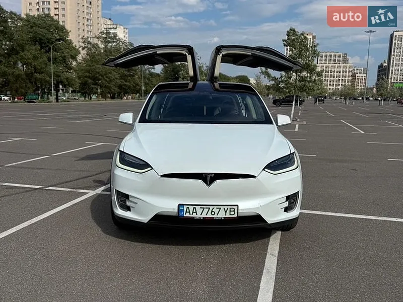 Tesla Model X 2017