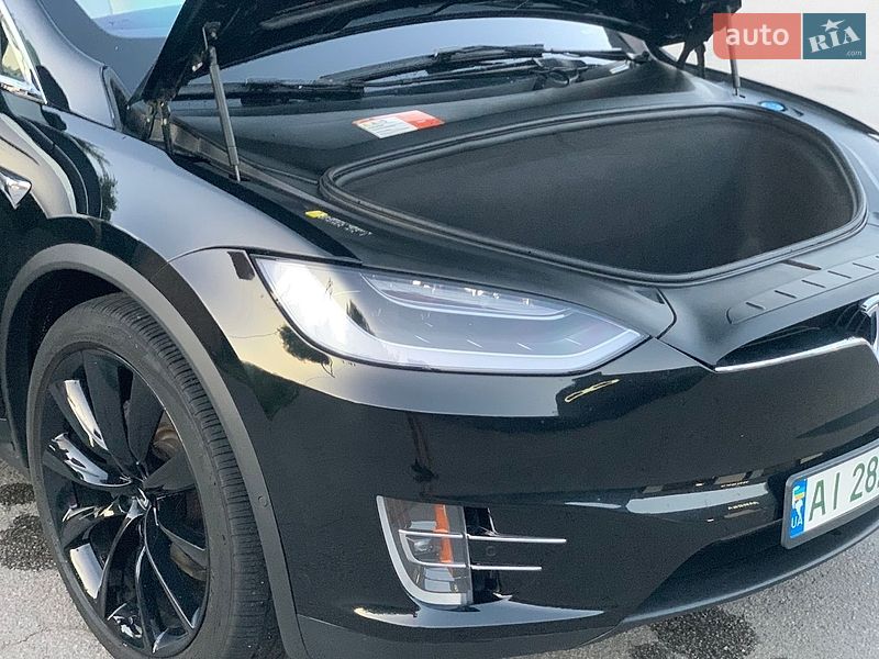 Позашляховик / Кросовер Tesla Model X 2017 в Сквирі фото 16 Позашляховик / Кросовер Tesla Model X 2017 в Сквирі
