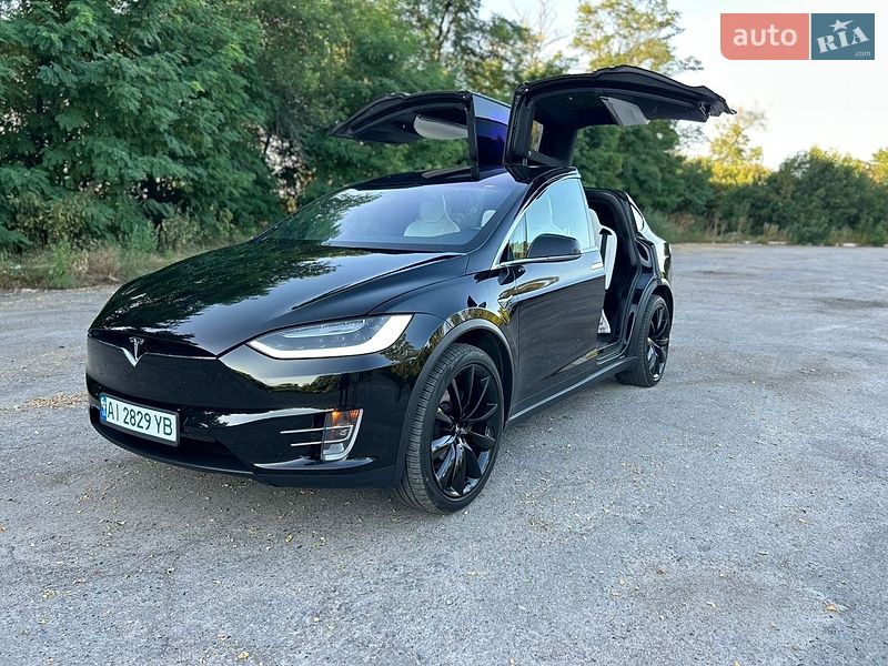 Позашляховик / Кросовер Tesla Model X 2017 в Сквирі фото 46 Позашляховик / Кросовер Tesla Model X 2017 в Сквирі