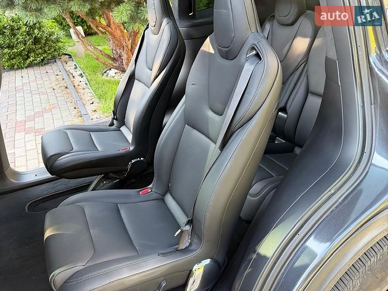 Внедорожник / Кроссовер Tesla Model X 2023 в Днепре