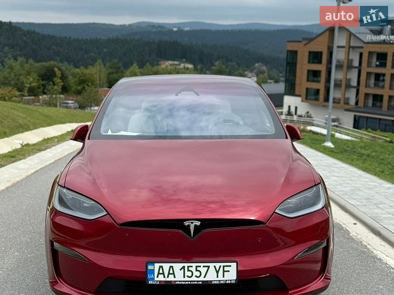 Внедорожник / Кроссовер Tesla Model X 2024 в Киеве