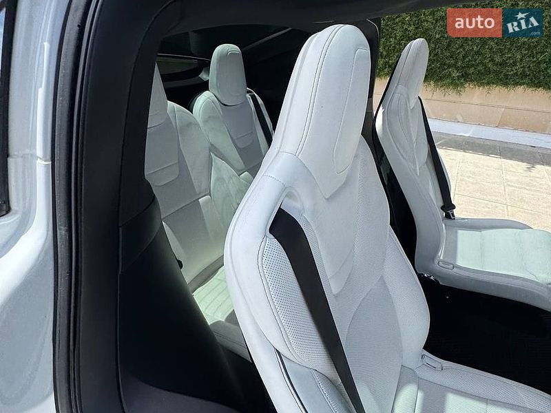 Внедорожник / Кроссовер Tesla Model X 2016 в Одессе