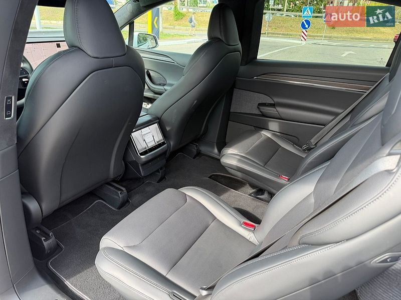 Позашляховик / Кросовер Tesla Model X 2023 в Києві