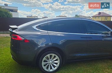Внедорожник / Кроссовер Tesla Model X 2016 в Киеве
