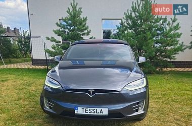 Внедорожник / Кроссовер Tesla Model X 2016 в Киеве